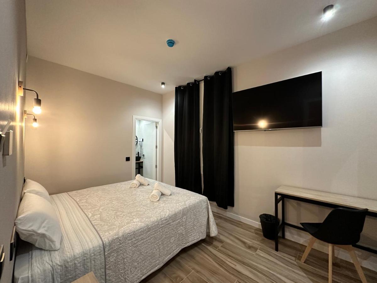 Cc Opera Suites Мадрид Екстер'єр фото